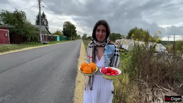 Juicy and Fresh ~ Asian Farmer Girl Shares Her Secrets on Growing Delicious Fruits and Vegetables